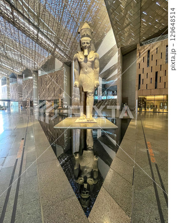 ギザ・大エジプト博物館 ラムセス2世像 ギザ・大エジプト博物館 ラムセス2世像 129648514