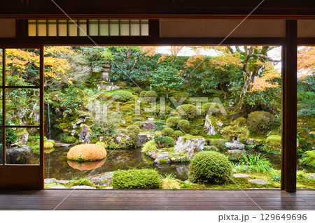 大原 実光院 契心園 美しい紅葉(京都府京都市左京区) 大原 実光院 契心園 美しい紅葉(京都府京都市左京区) 129649696