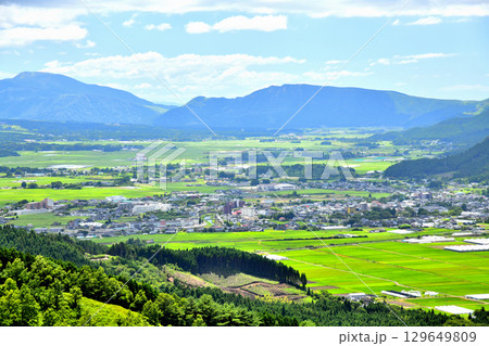 阿蘇内牧温泉周辺を望む(熊本県阿蘇市)【2025.7】 阿蘇内牧温泉周辺を望む(熊本県阿蘇市)【2025.7】 129649809