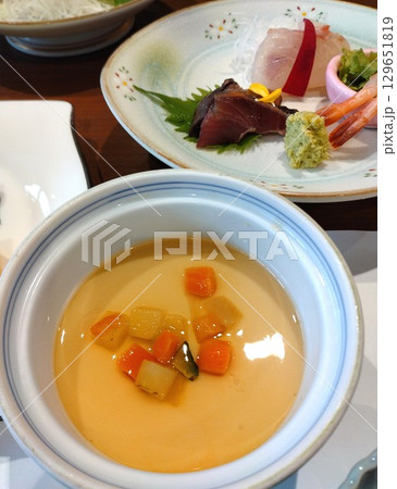 美味しそうな創作料理 創作懐石 美味しそうな創作料理 創作懐石 129651819