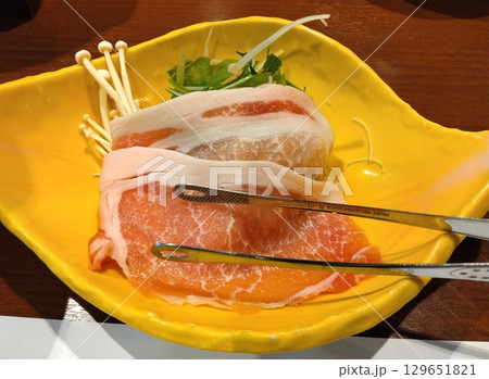 美味しそうな創作料理　創作懐石 129651821