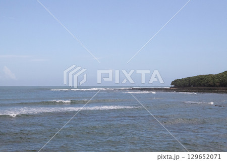 海から見た海 129652071
