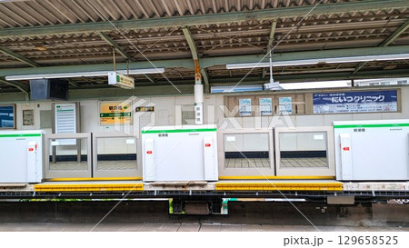 大阪メトロ中央線の朝潮橋駅 129658525