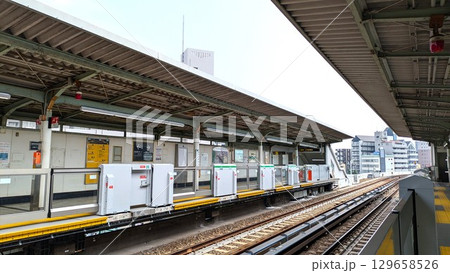 大阪メトロ中央線の朝潮橋駅 129658526