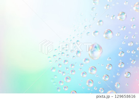 水滴・センチメンタル 背景素材 129658616