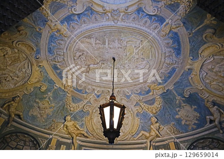 イタリア・ジェノヴァ、ニコロシオ・ロメリーニのエントランスホール 129659014