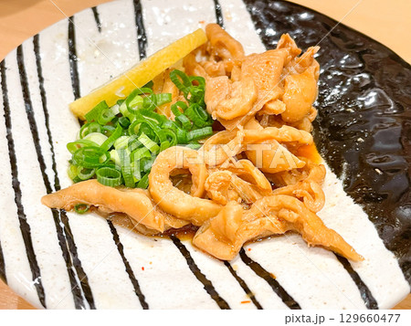 九州博多の名物・酢モツ 129660477