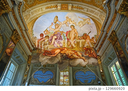 イタリア・ジェノヴァ王宮 129660920