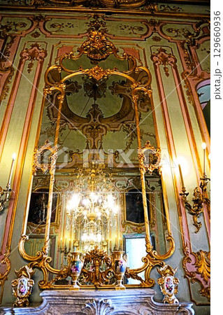 イタリア・ジェノヴァ王宮 129660936