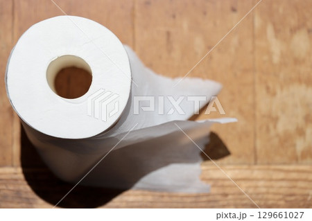 日本製の芯ありトイレットペーパーダブル1個 129661027