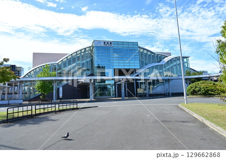 岸辺駅（きしべえき）東海道本線の南口 129662868