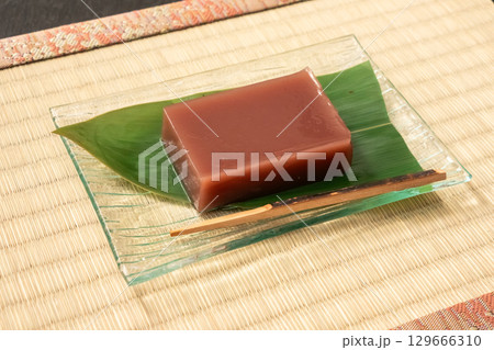 水ようかん　Japanese traditional summer sweet  129666310