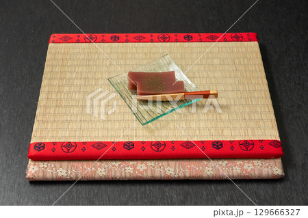 水ようかん　Japanese traditional summer sweet  129666327