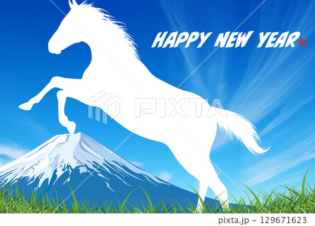 馬と草原の白い雲と青い空の年賀状テンプレート 129671623