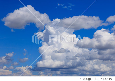 青空と雲 129673249