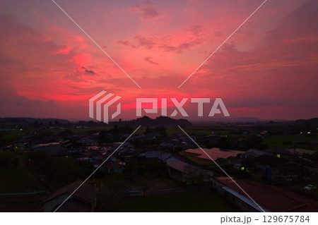 都城市空撮 夕焼け 都城市空撮 夕焼け 129675784