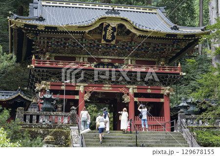 夏の日光　日光山 輪王寺大猷院 129678155