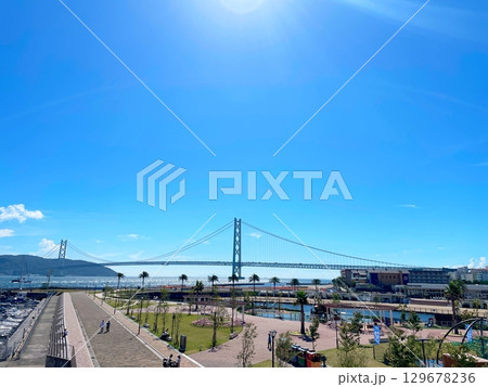 晴れた日の海辺の風景 晴れた日の海辺の風景 129678236