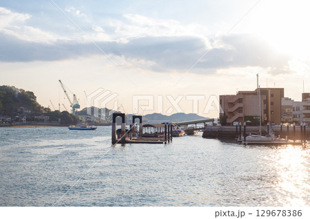 尾道港 夕暮れ 尾道港 夕暮れ 129678386