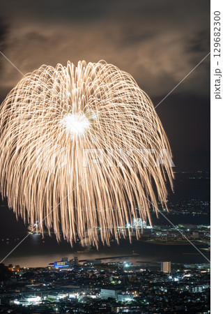 迫力の三尺玉 花火大会 迫力の三尺玉 花火大会 129682300