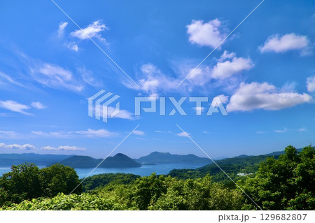 道の駅とうや湖 展望台からの眺め （北海道・洞爺湖町） 129682807