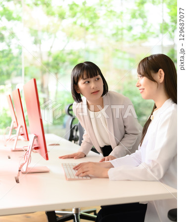 MRと医師 129687077