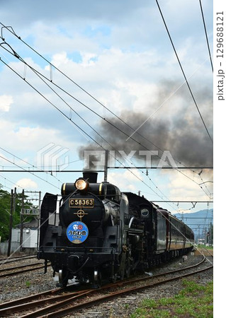 秩父鉄道 武州中川駅を驀進する うちわ祭号 SLパレオエクスプレス 秩父鉄道 武州中川駅を驀進する うちわ祭号 SLパレオエクスプレス 129688121