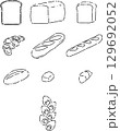 いろいろな食パンのイラストセット　線のみ 129692052