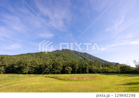 日本の島根県の三瓶山のとても美しい風景 日本の島根県の三瓶山のとても美しい風景 129692298