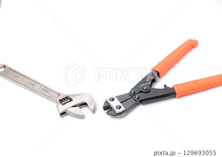 レンチ,スパナ,工具,道具,用具,DIY,ワイヤークリッパー、ネジ,ナット,ボルト,産業,修理,大工 レンチ,スパナ,工具,道具,用具,DIY,ワイヤークリッパー、ネジ,ナット,ボルト,産業,修理,大工 129693055