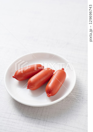 赤ウインナー 赤ウインナー 129696743