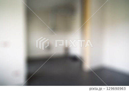 blurred empty unfinished apartment in process of renovation blurred empty unfinished apartment in process of renovation 129698963