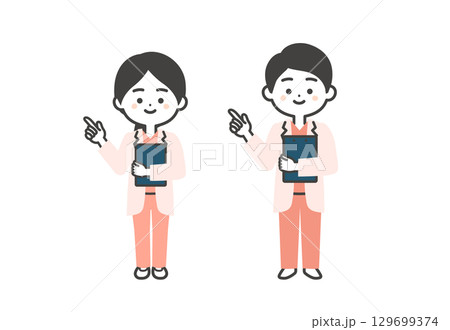 資料を抱えて指を差すスクラブに白衣姿の3頭身男女医師イラスト 129699374
