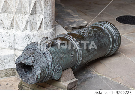 Historic medieval cannon at Wawel Royal Castle 129700227