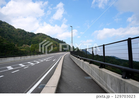 三重県三重郡菰野町_かもしか大橋6_2024年10月 129703023