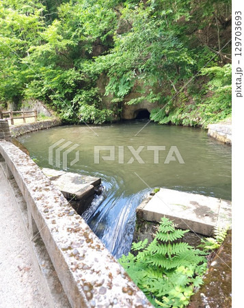 戸ノ口堰洞穴　灌漑　水路　福島　猪苗代　白虎隊　戊辰戦争 129703693