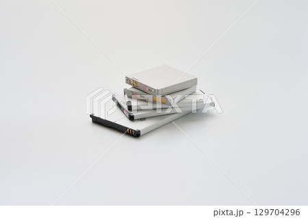 リチウムイオン電池 129704296