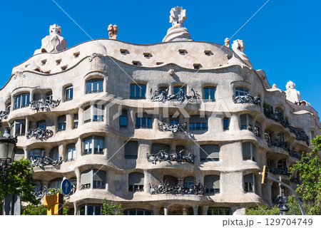 カサ・ミラ 129704749