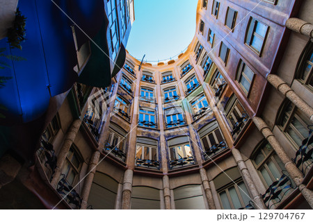 カサ・ミラ 129704767