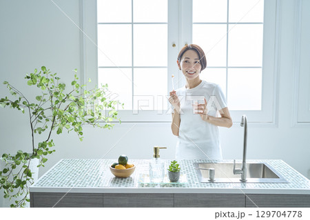 朝 朝 129704778