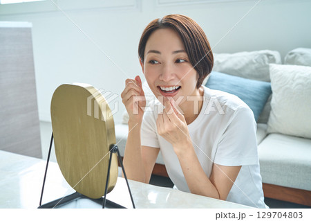 モーニングルーティーン モーニングルーティーン 129704803