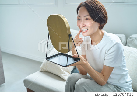 モーニングルーティーン 129704810