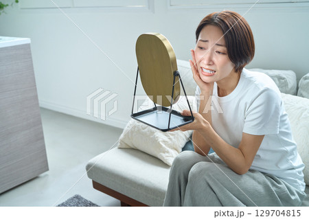 モーニングルーティーン 129704815