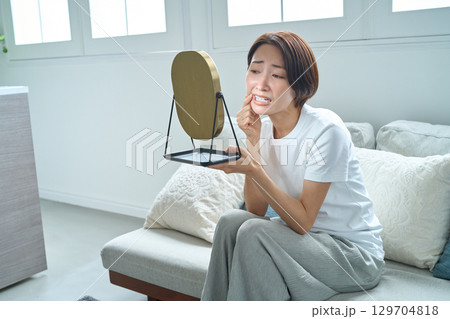 モーニングルーティーン 129704818