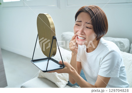 モーニングルーティーン モーニングルーティーン 129704828