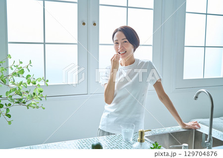 モーニングルーティーン 129704876