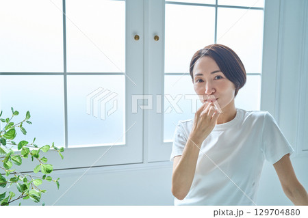 モーニングルーティーン 129704880