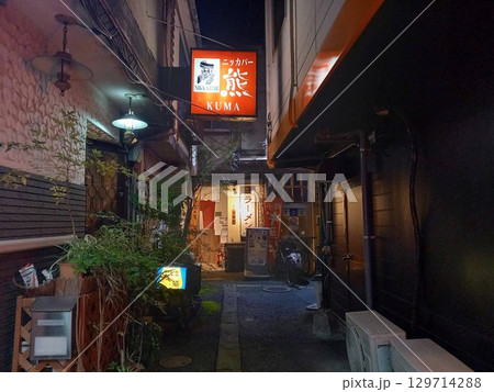 夜の路地裏 夜の路地裏 129714288