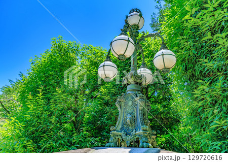 東京　小金井市　江戸東京たてもの園（皇居正門石橋飾電燈） 129720616