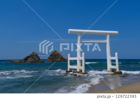 【福岡】糸島　二見ヶ浦の夫婦岩_07 129722393